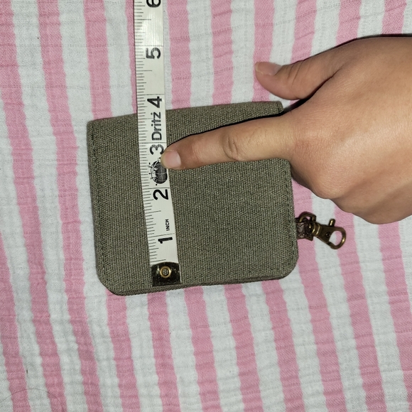 Thirty-One clip and zip wallet - Picture 8 of 10